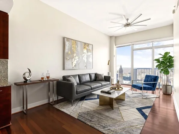 301 Fayetteville St Unit 3305, Raleigh, NC 27601