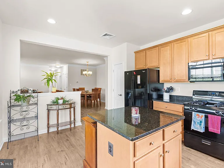 44125 Peirosa Ter — Photo 7