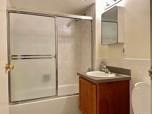 Rented by J Misrahi Realty Corp | media 21