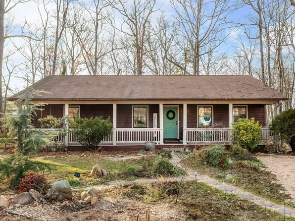 229 Forest Springs Dr, Stuarts Draft, VA 24477