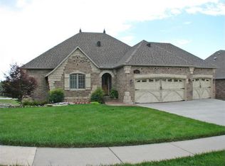 6121 S Prospect Ave, Springfield, MO 65804