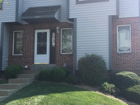 3601 Sherman Park Dr, Saint Charles, MO 63303