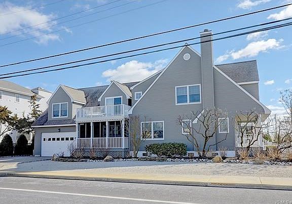 2nd image of 129 Dolphin Ave
