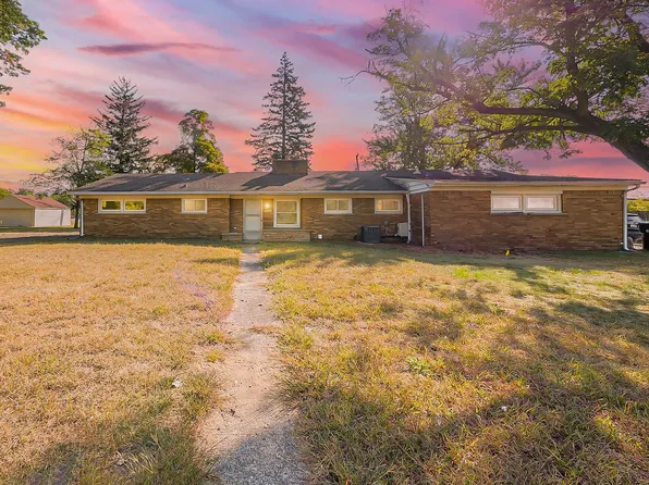 20862 Kenwood St, Farmington, MI 48336