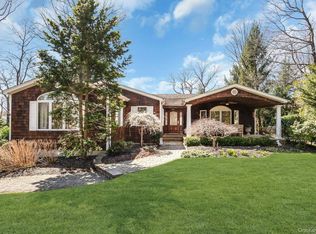 44 McCulloch Drive, Dix Hills, NY
