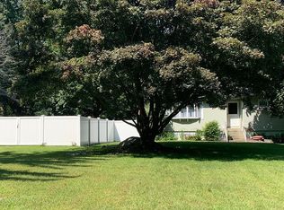 60 Curtis St, Groton, CT 06355