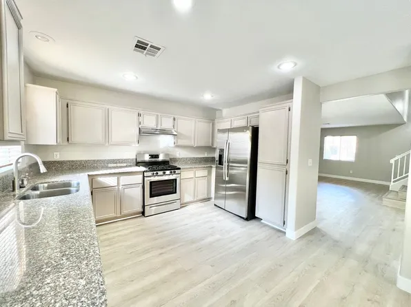 1705 Encarta St, Las Vegas, NV 89117