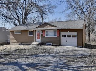 8604 Crystal Ave, Kansas City, MO 64138