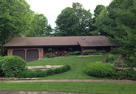 1st image of 834 Overlook Ct E