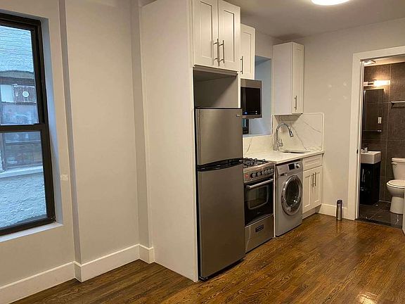 5th image of 118 E 103rd St APT 18