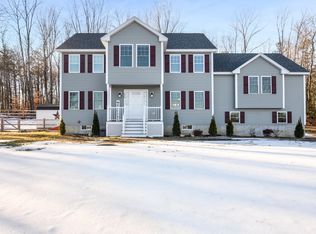 639 Main St, Danville, NH 03819