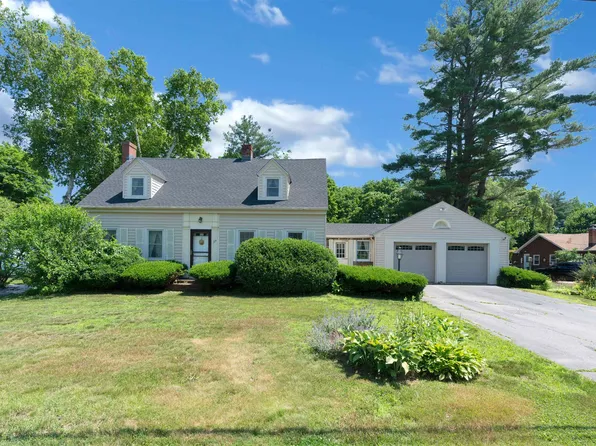 35 Old Rochester Road, Dover, NH 03820