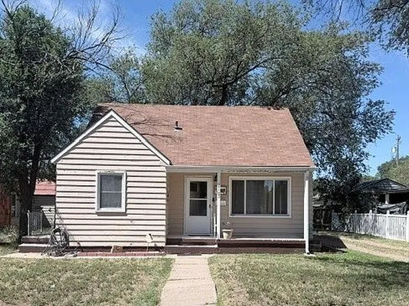 2105 A St, Garden City, KS 67846