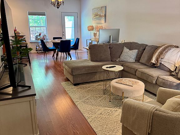 3rd image of 3508 SW Deerfield Blvd #1