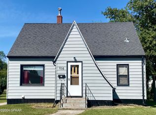1116 3rd St, Langdon, ND 58249