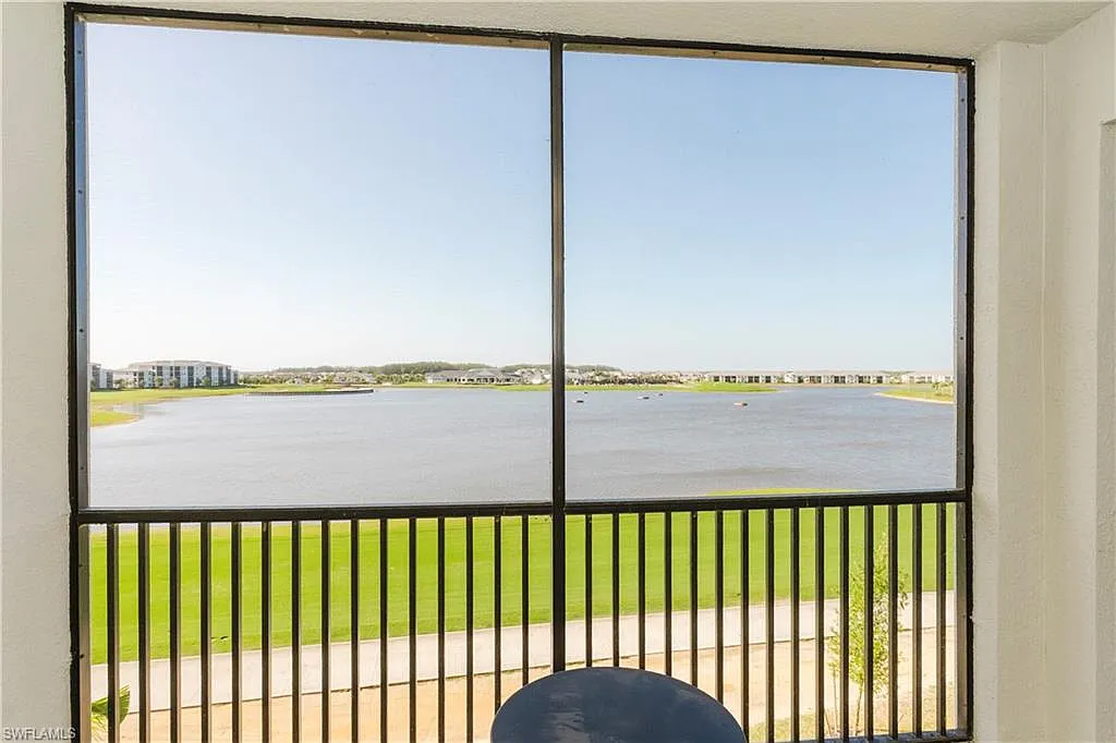 2 bed, 2.0 bath, 1154 sqft, $5,795 — Photo 2