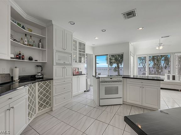 2nd image of 1202 Flamingo Dr