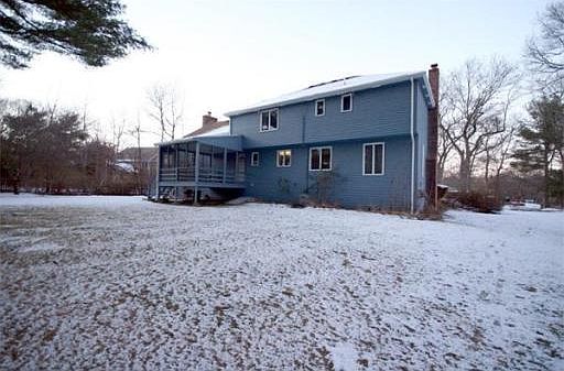 3rd image of 15 Blue Hill Dr