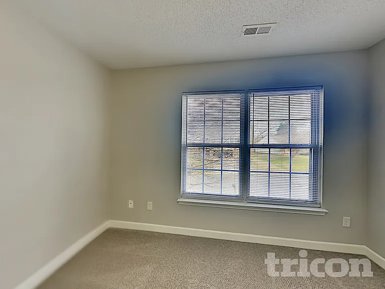 4019 Cedarbark Dr — Photo 11