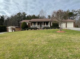 293 Ridgecrest St, Wilkesboro, NC 28697