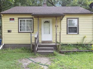 1104 Fairbanks Ave, Kalamazoo, MI 49048