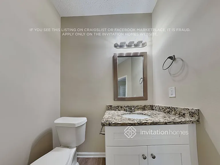 110 Parkway Dr — Photo 17