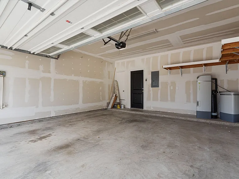 2950 E Old Settlers Blvd #37 — Photo 30