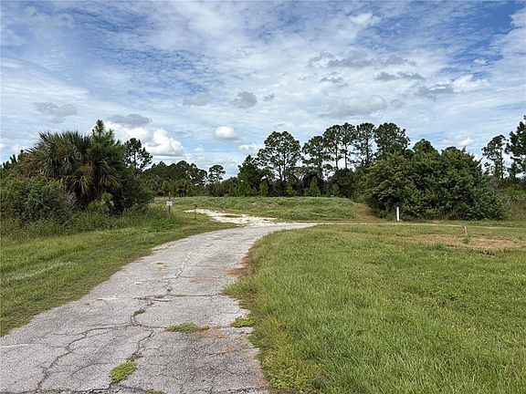 3rd image of CAPER CIRCLE LOT 17