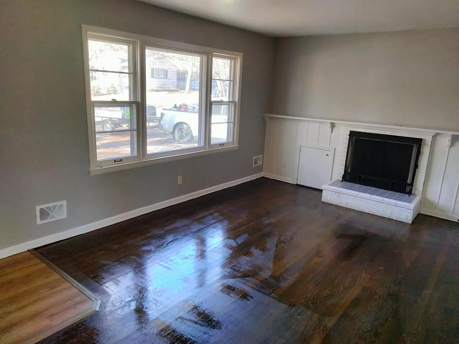 3 bed, 1037 sqft, $1,325 — Photo 3