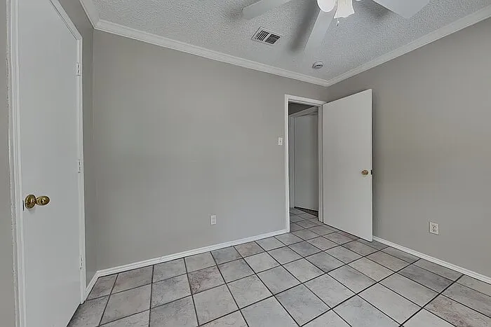 5612 Northfield Dr — Photo 15