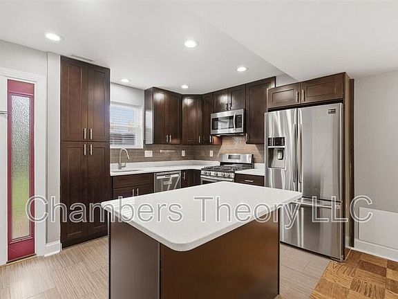 5th image of 1021 1st St