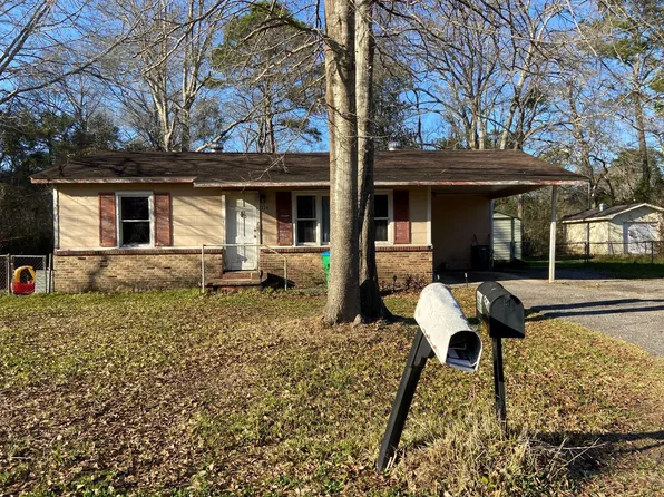 224 Clark Ave, Saraland, AL 36571