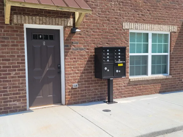 815 Howard St APT F, Clarksville, TN 37040