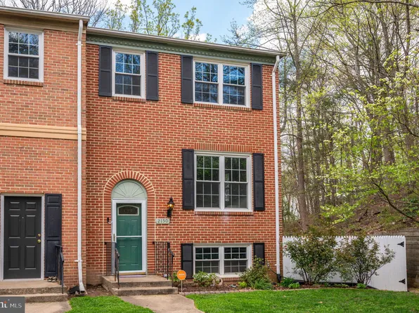 2150 Silversmith Ct, Woodbridge, VA 22191