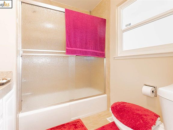 4th image of 2884 W Benjamin Holt Dr