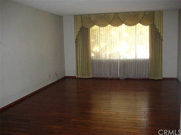 5th image of 24957 Huron St