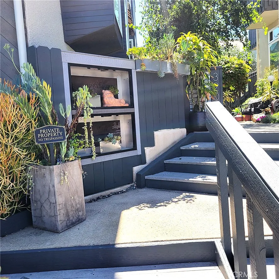 2 bed, 1.5 bath, 1000 sqft, $3,295 — Photo 1