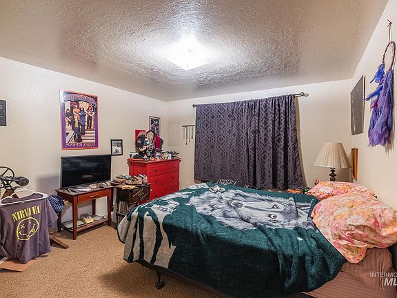 5th image of 812 13th Ave S