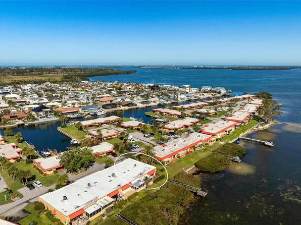 3875 Catalina Dr, Bradenton, FL 34210