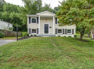 13126 Haddock Rd, Woodbridge, VA 22193