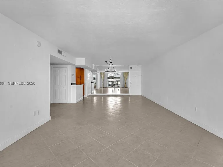 10350 W Bay Harbor Dr #8F — Photo 7