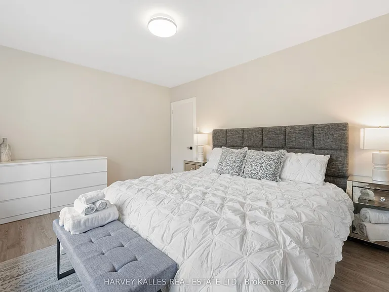 66 Westwood Ln — Photo 21