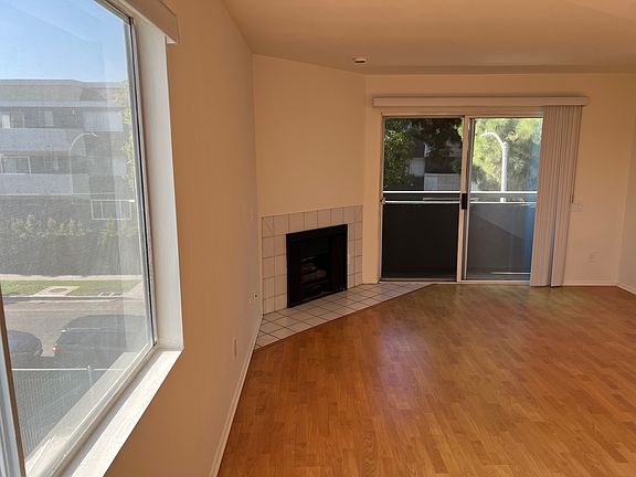 3rd image of 1000 S Corning St APT 210