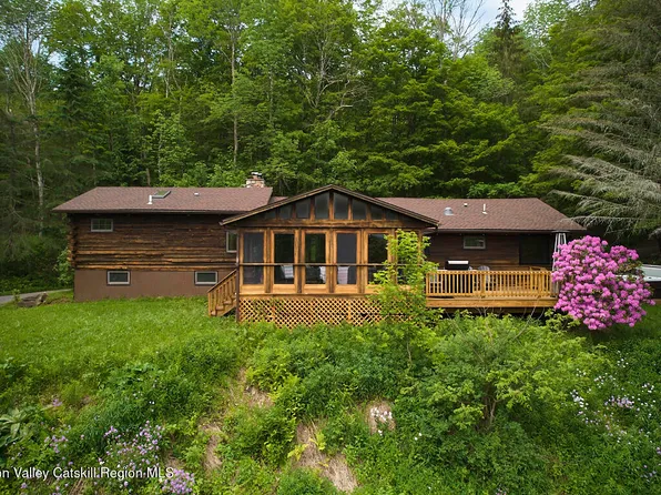 38 Woodchuck Road, Roxbury, NY 12474