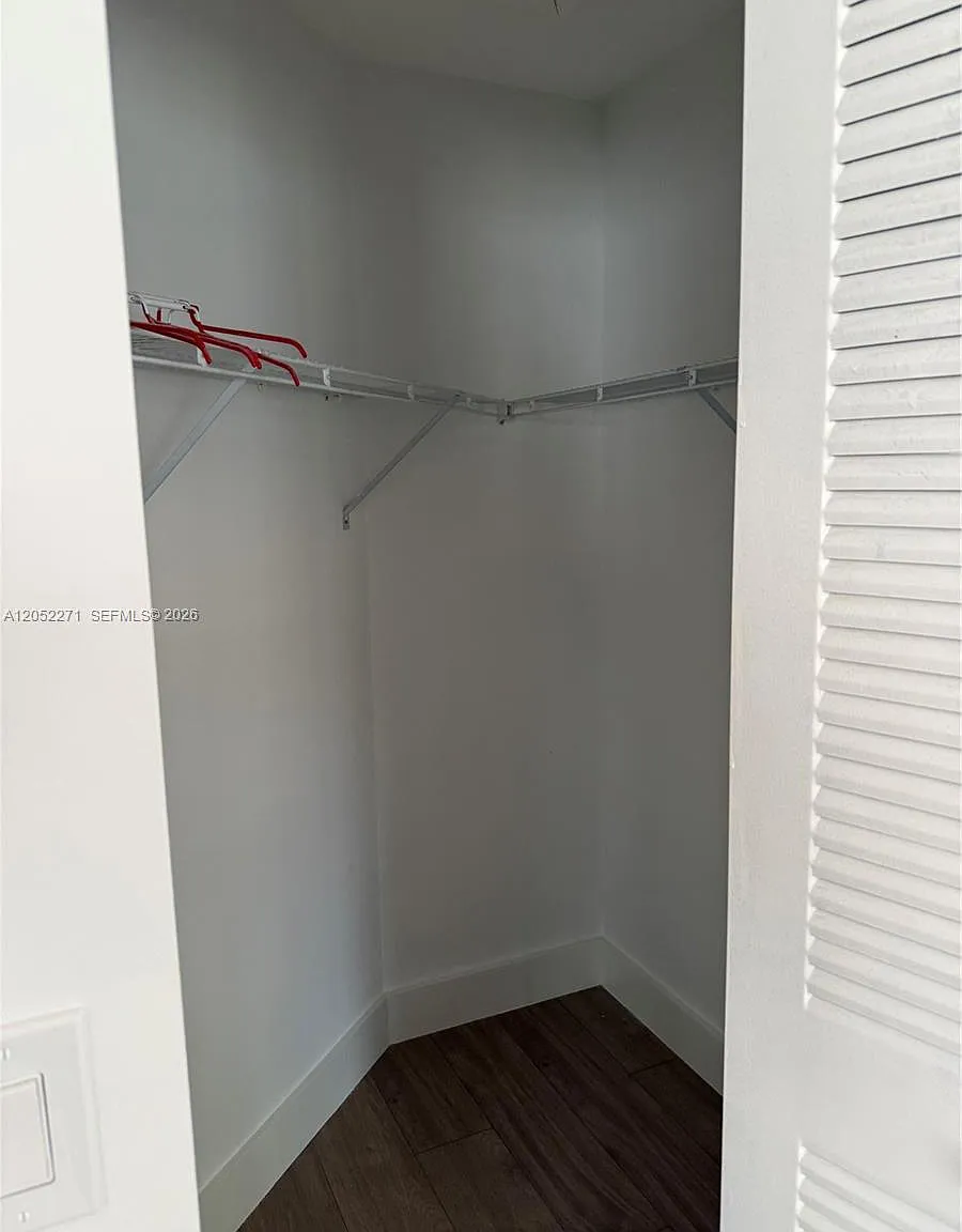 3 bed, 3.0 bath, $5,000 — Photo 1
