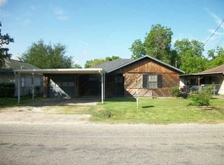 3800 Taft Ave, Groves, TX 77619