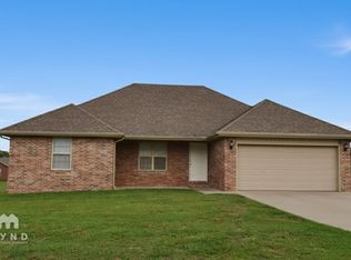 308 W Grace St, Republic, MO 65738