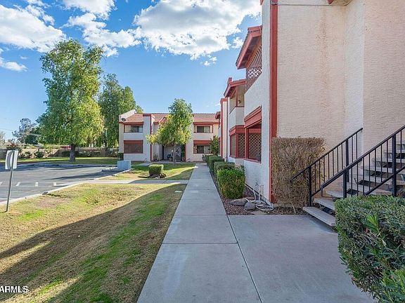 4th image of 4211 E Palm Lane Unit 219