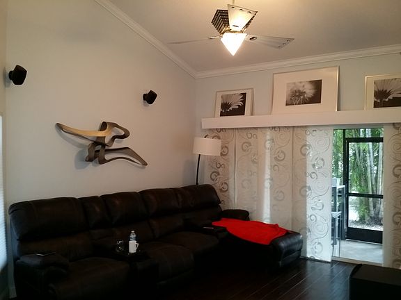 3rd image of 10815 Cypress Glen Dr