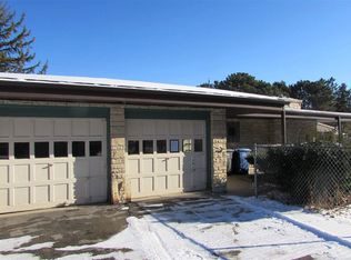 1969 Palisades Dr, Appleton, WI 54915